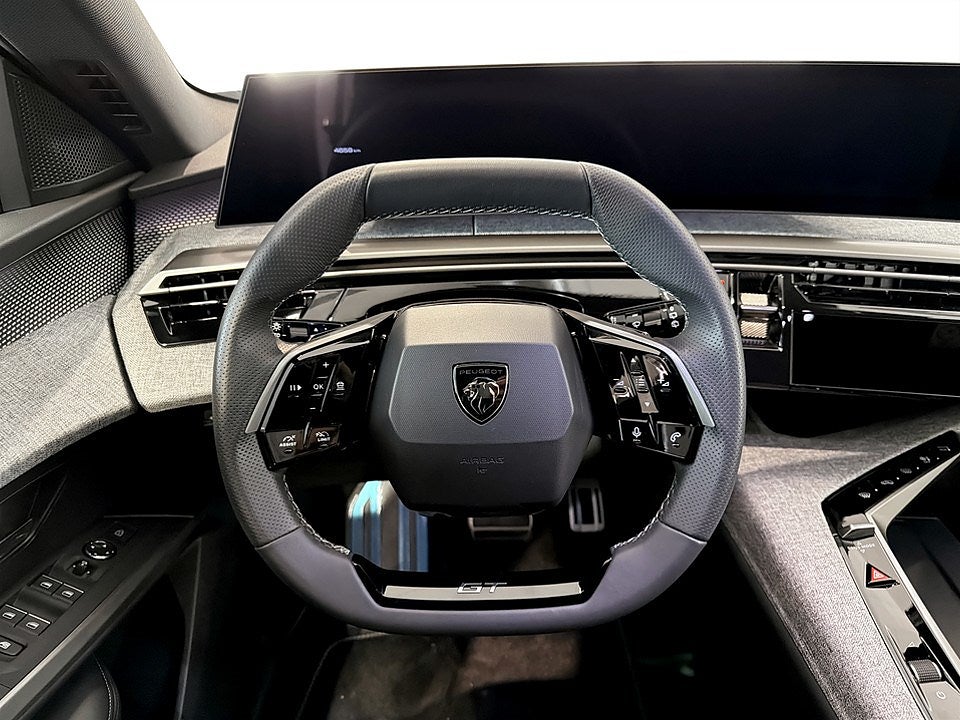 Bild på Peugeot 5008 GT Hybrid 145hk Aut - NYA VINTERHJUL INGÅR!