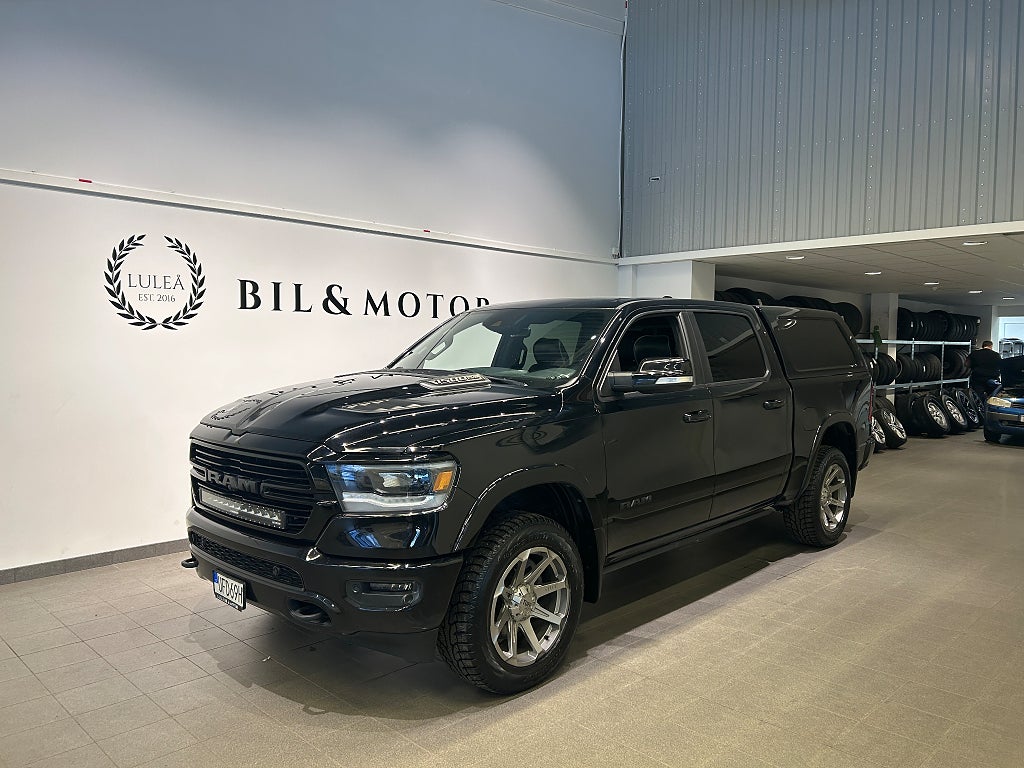 RAM 1500 Crew Cab 5.7 V8 HEMI Flex Fuel 4x4|Moms|Kåpa|Värm