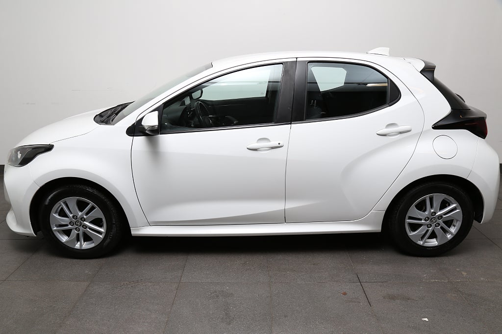 Toyota Yaris 1,5 VVT-i Hybrid CVT Active 5D Dragkrok 2020