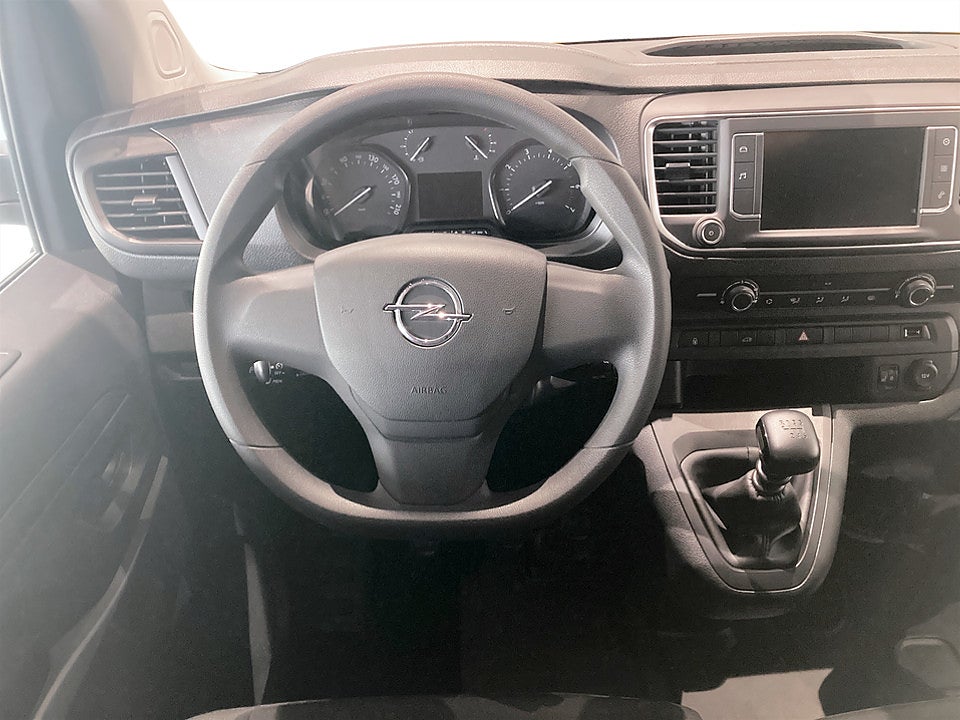 Bild på Opel Vivaro Business 2.0 BHDi 145hk L3 KAMPANJRÄNTA 3,99%