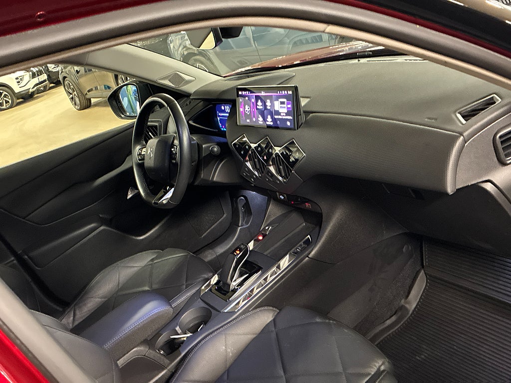 Bild på DS 3 E-TENSE Exclusive 136hk Aut LÄDERKLÄDSEL 360-KAMERA