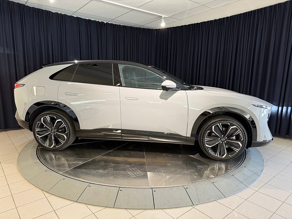 Mazda CX-6e 2026 - miniatyr 7