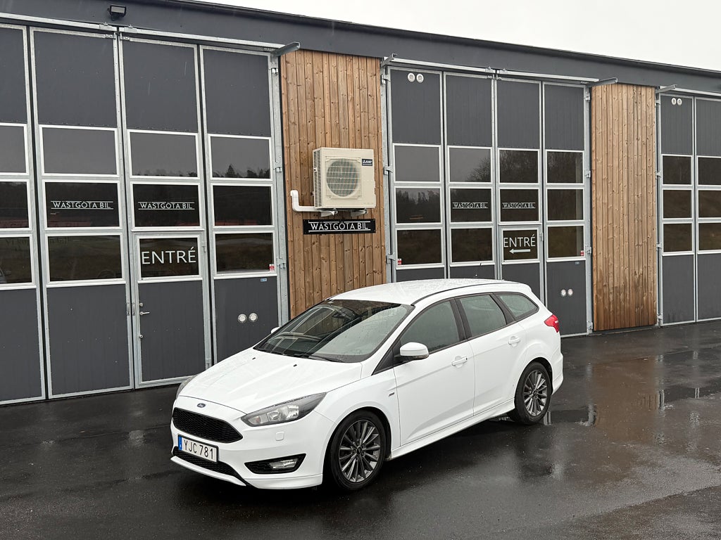 Ford Focus Kombi 1.5 TDCi Powershift ST-Line | Välservad 