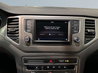 Volkswagen Golf Sportsvan 1.2 TSI BMT Base 1-Ägare Dragkrok Motorvärmare S/V-hjul – bild 11