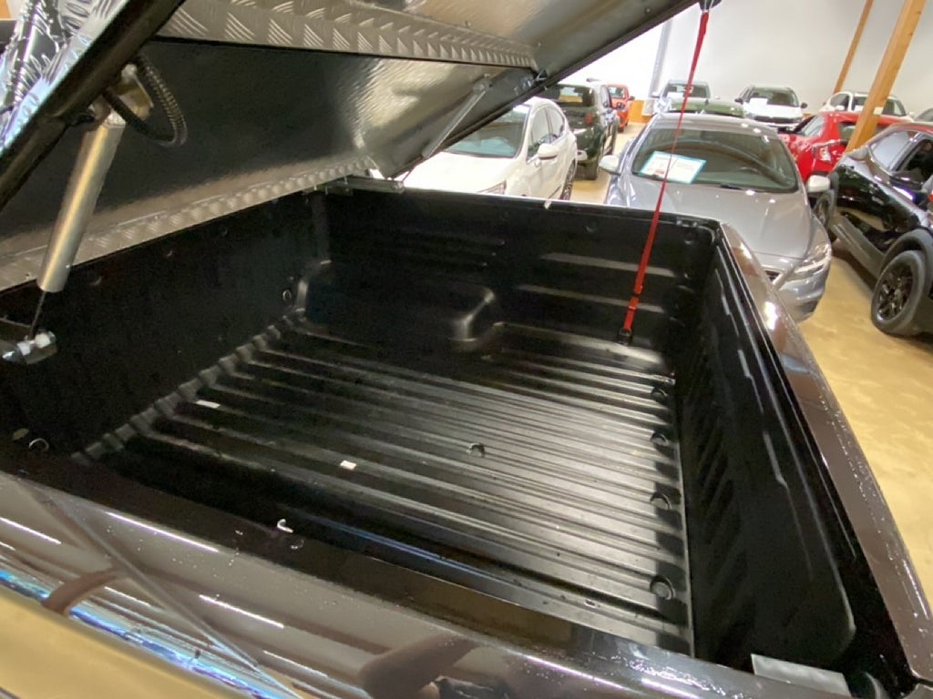 KGM Musso Grand 2.2 e-XDi 4x4 Euro 6 CNG Låg skatt Almeco-lock Värmare – bild 19