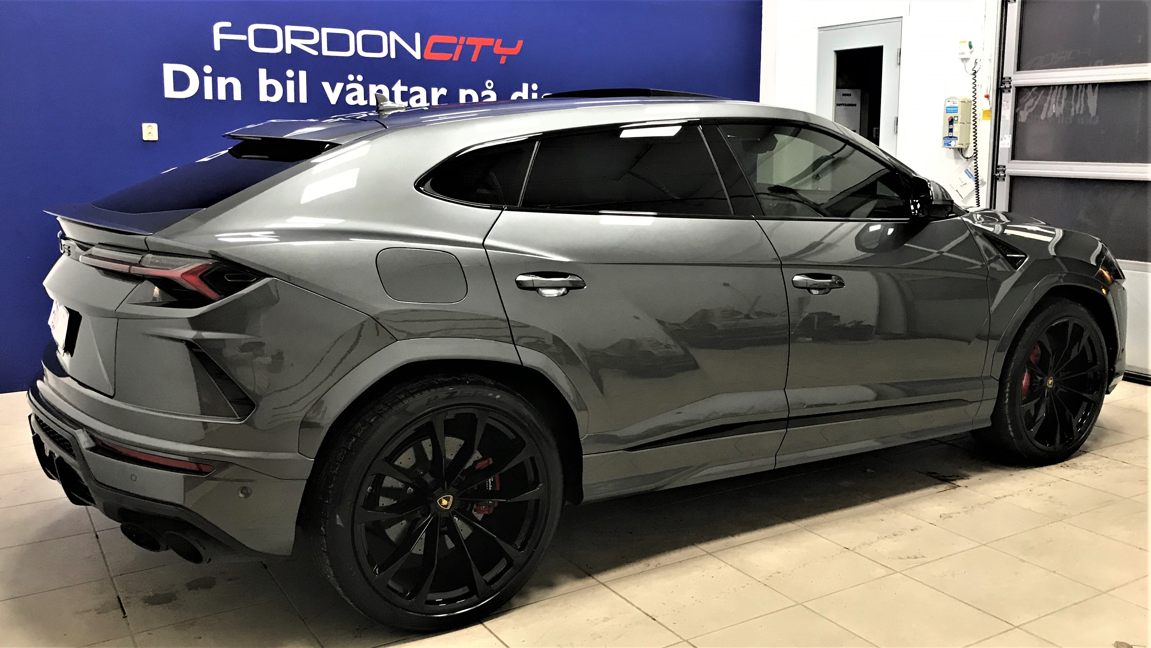 Lamborghini Urus 2019, bild 4/58