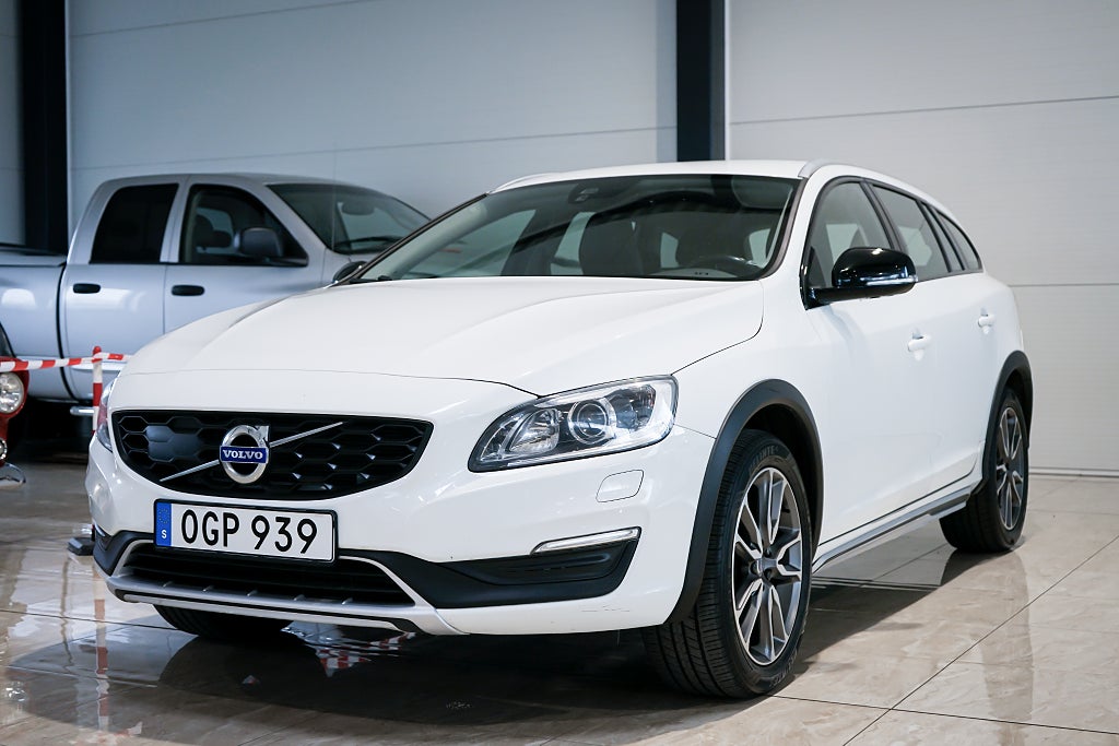 Volvo V60 Cross Country D3 Geartronic Summum Dragkrok Skinn 