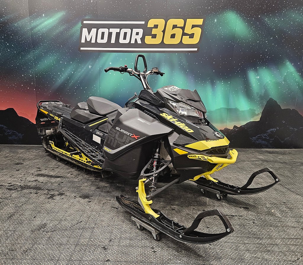 Ski-Doo SUMMIT X 850 E-TEC 154" • Elstart • Variatorkit • Hemleverans 