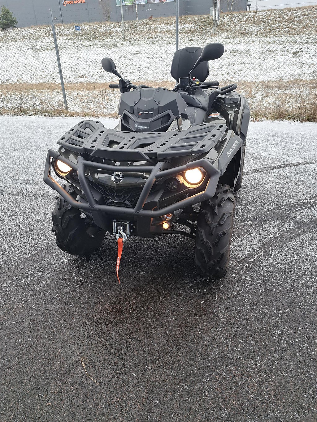 Can-Am Outlander XU+ 1000 Max T3b