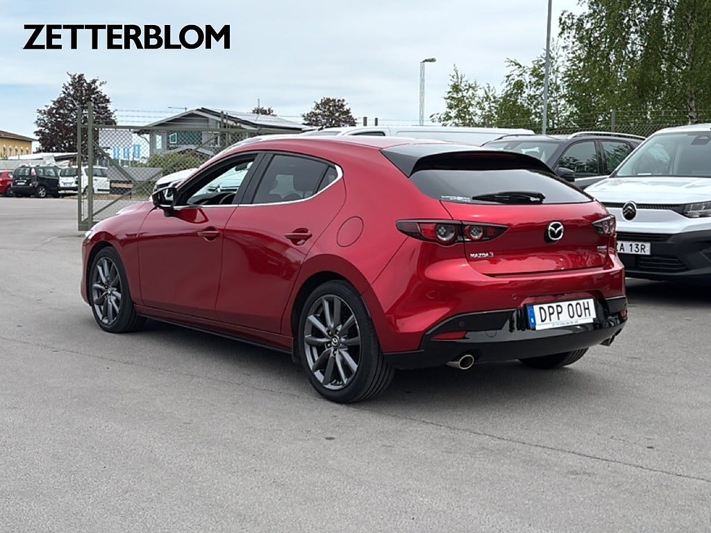 Halvkombi Mazda 3 3 av 15