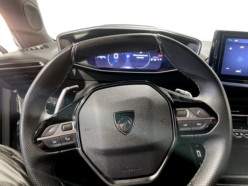 Bild på Peugeot 2008 GT Hybrid 145hk Aut B-KAMERA CARPLAY