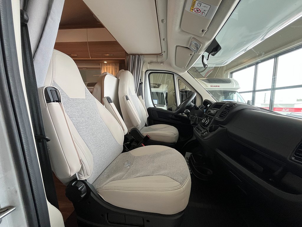 Carado A 464 B-kort / 6 bältade / 6 Sovplatser /4995kr/mån - Carado