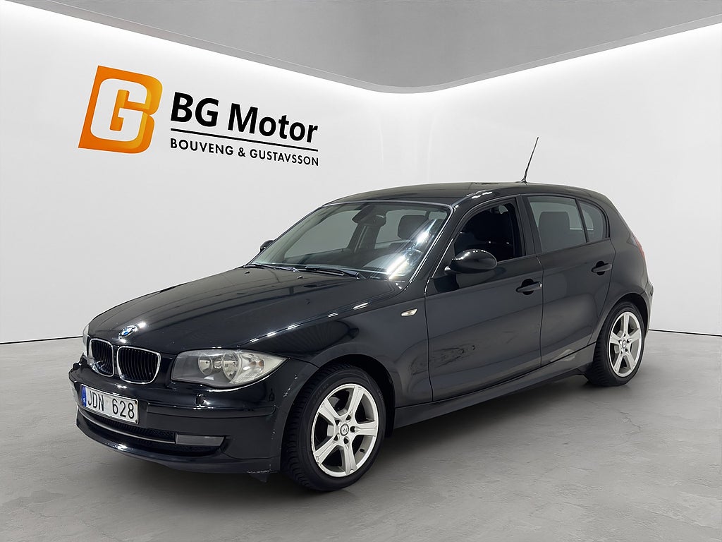 BMW 116i i 122HK Advantage AUX/Farthållare/Låg-driftkostnad