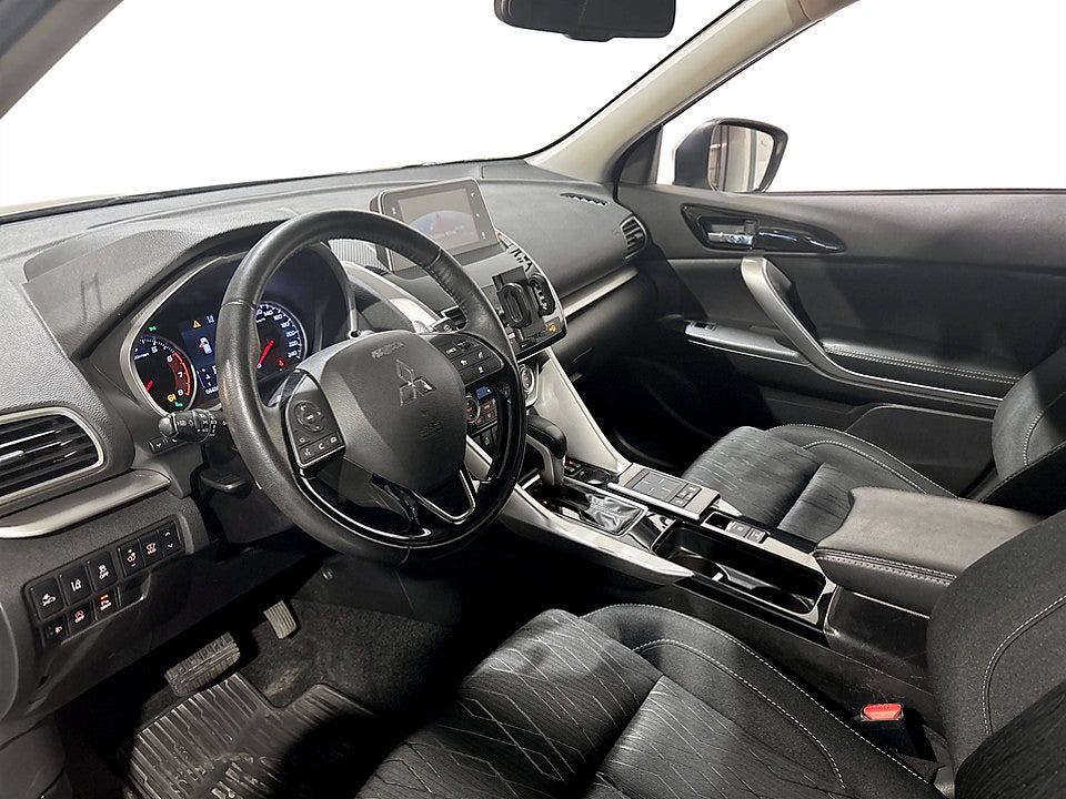 Bild på Mitsubishi Eclipse Cross Comfort 1.5 MIVEC 163hk Aut B-KAMERA CARPLAY DRAG