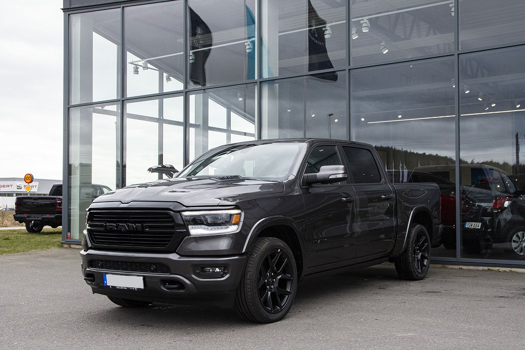 Dodge RAM 1500 Laramie Premium Night Edition OMGÅENDE LEVERAN