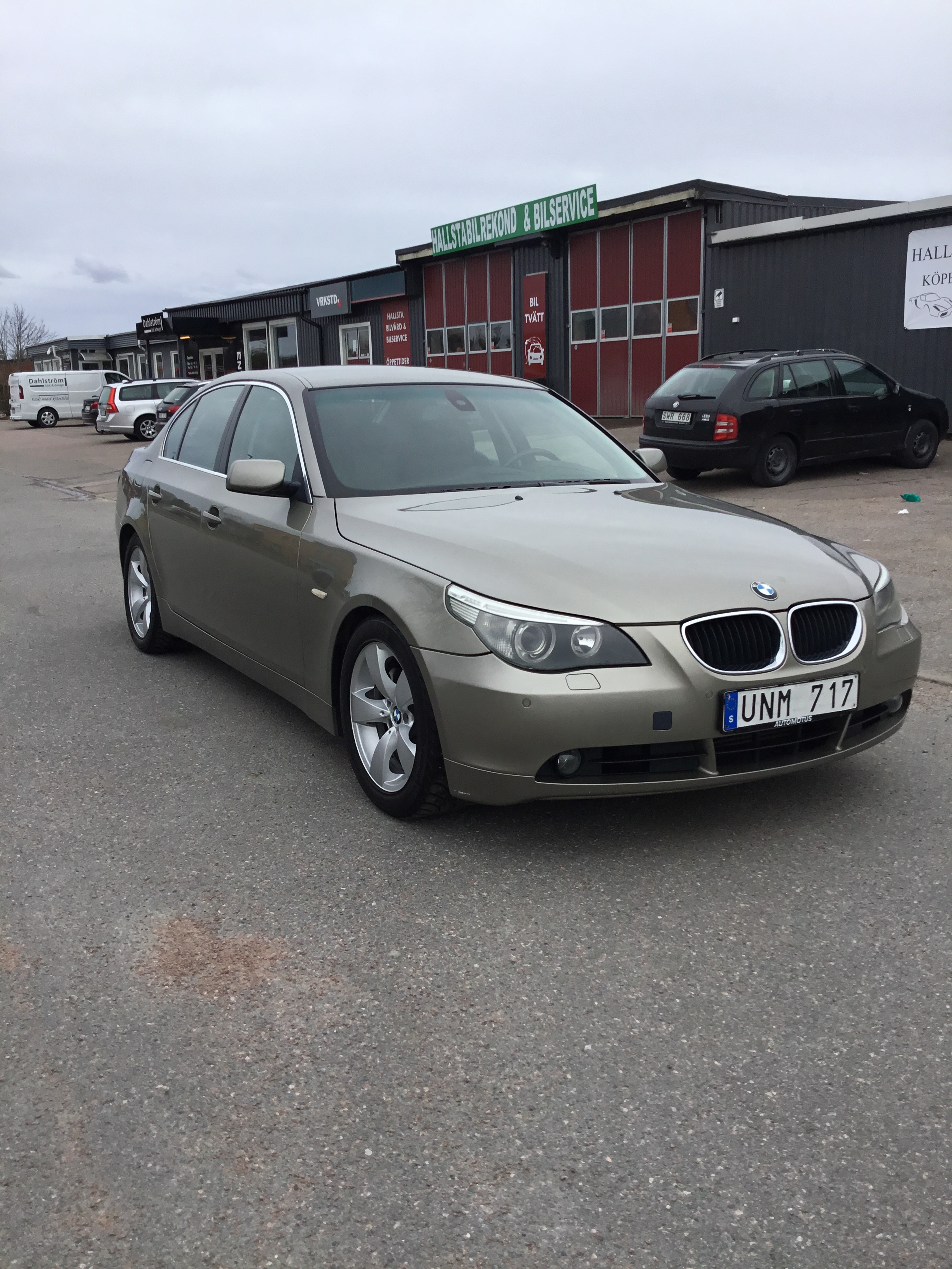BMW 530 d Sedan Automat 218hk NYTT BES 2004, bild 2/41
