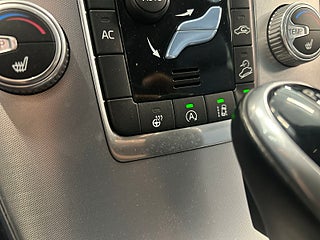 Volvo XC60 D4 AWD S&V-hjul/Drag/Värmare/BLIS/Rattvärme/Adaptiv – bild 18