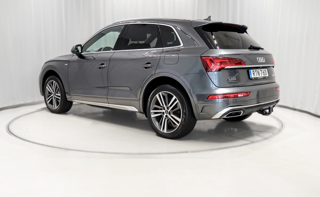 Audi Q5 TFSIe Q 367hk S-line 2023, kuva 6/10