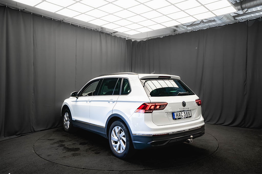 Volkswagen Tiguan TSI DRAG KAMERA ADAPTIV-FART CARPLAY 1-ÄGARE MOMS