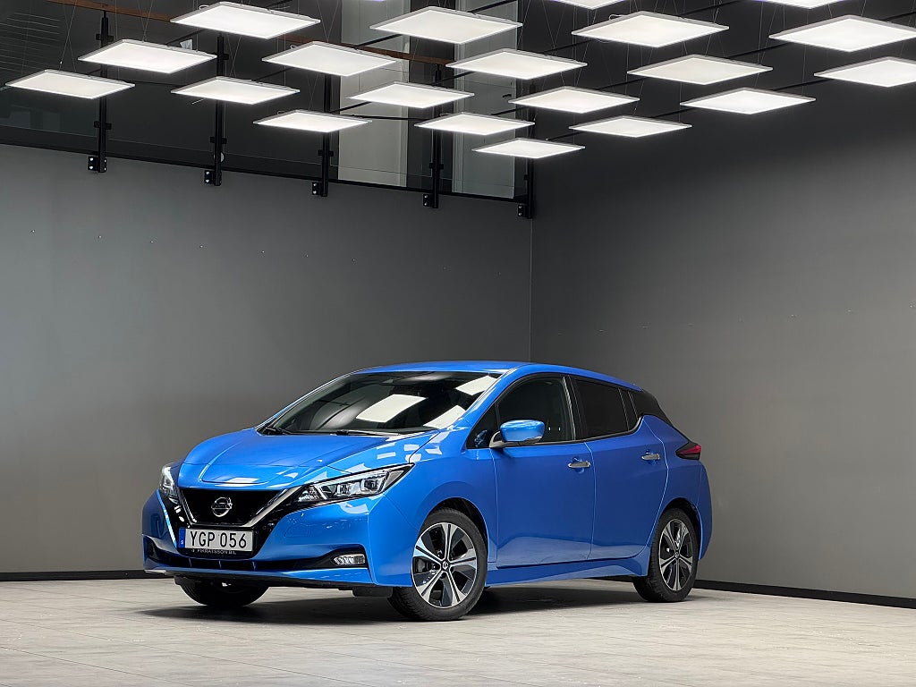 Nissan Leaf / 360° / Navi / Adaptiv Farthållare / Värmare